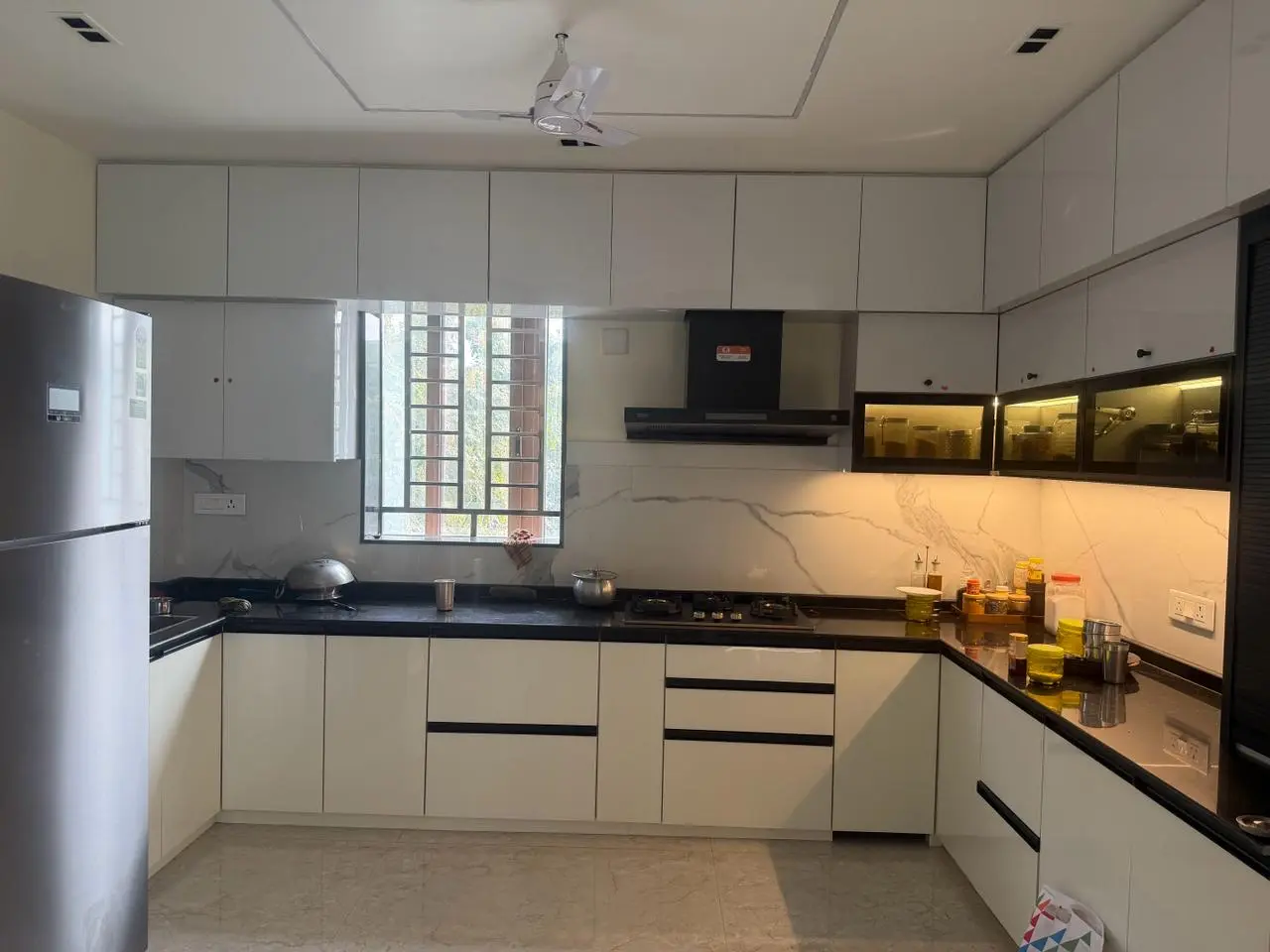 Custom Matte Modular Kitchen Cabinetry in Bhubaneswar by Aarnikso